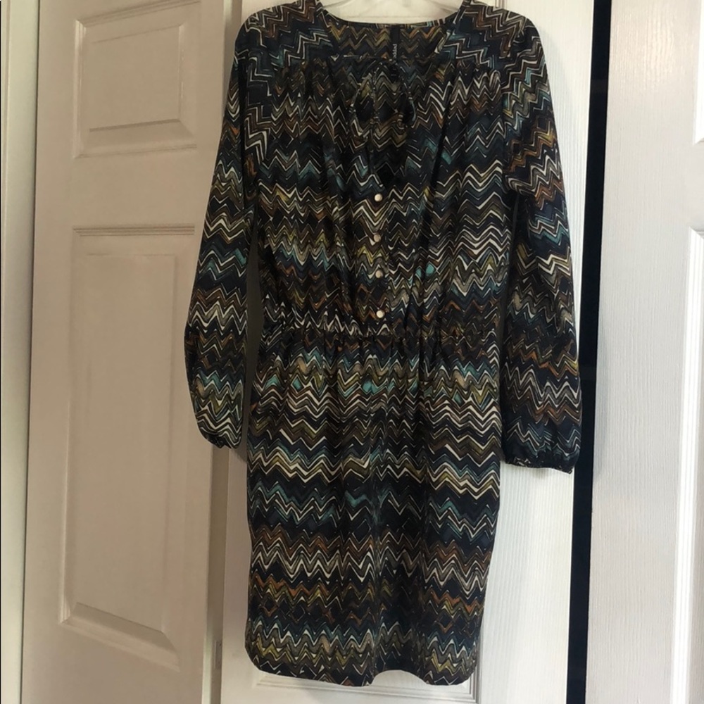 Quarter Length Sleeve Chevron Dress